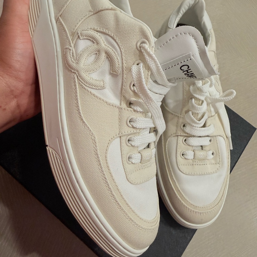 CHANEL Off-White Canvas Lace-Up Sneakers
